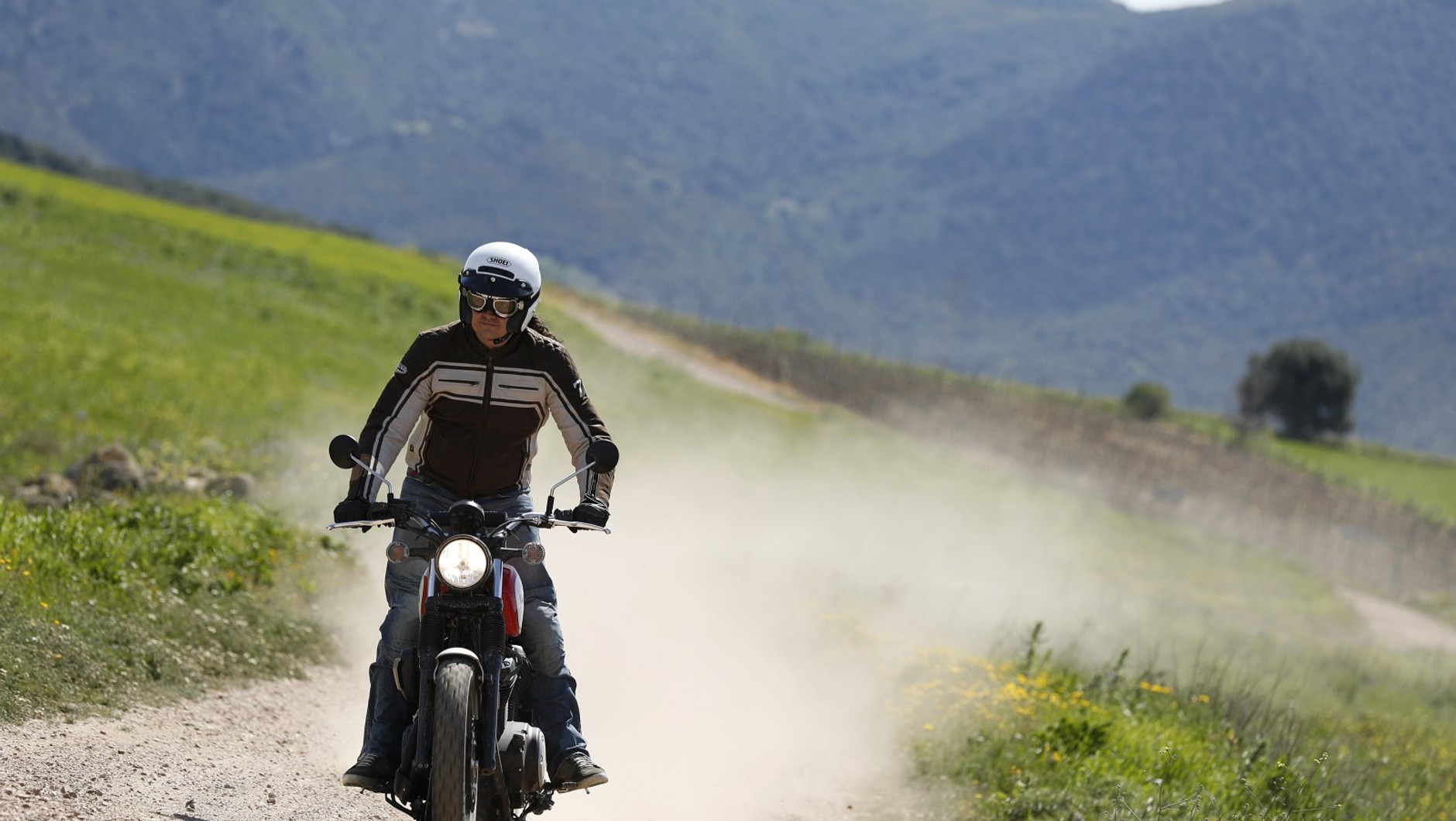 Yamaha SCR 950 w terenie