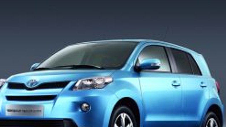 Paryż 2008: trzy światowe premiery Toyoty