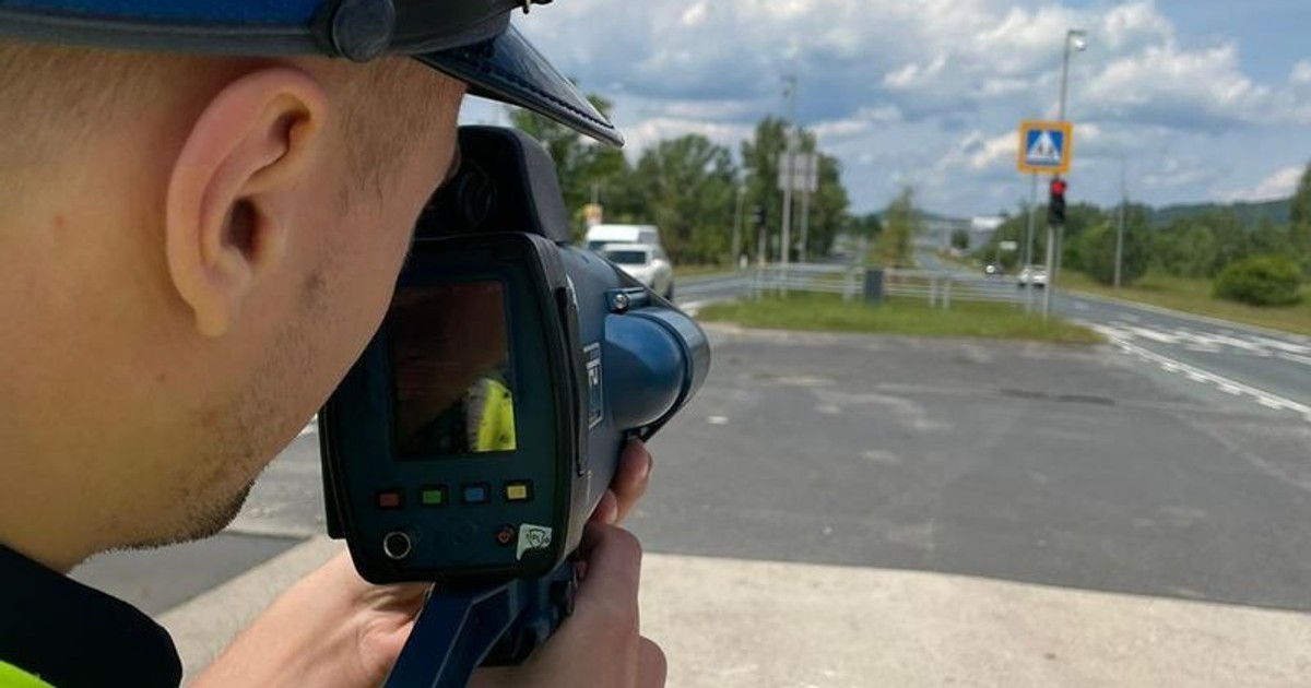  Policjanci z Jeleniej Góry cały dzień mieli oko na kierowców. Prowadzili specjalną akcję