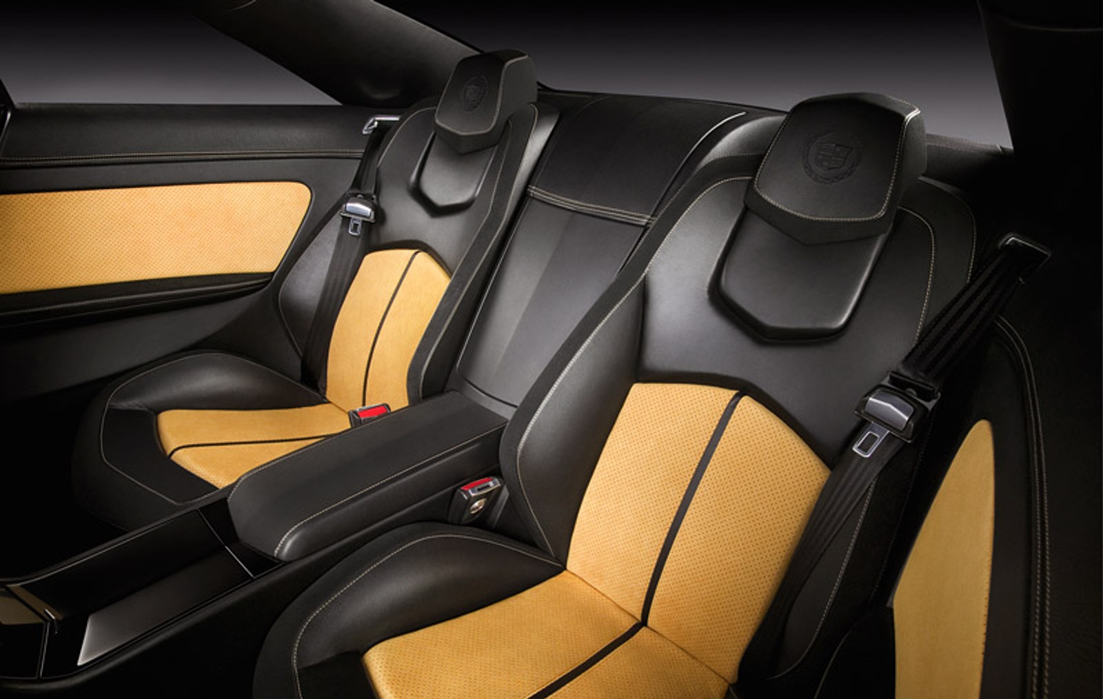 Detroit 2008: Cadillac CT Coupe Concept – ostre kanty luksusowego coupe