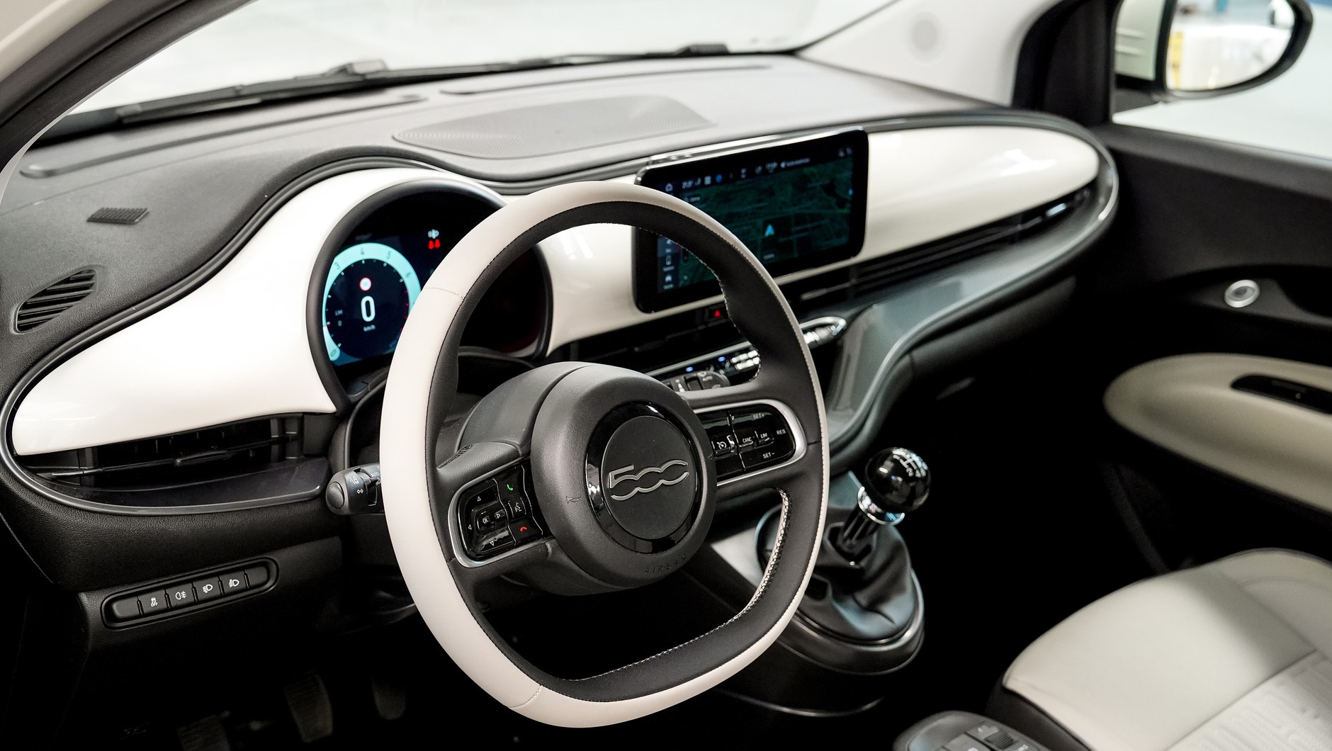 Fiat 500 Hybrid 2025