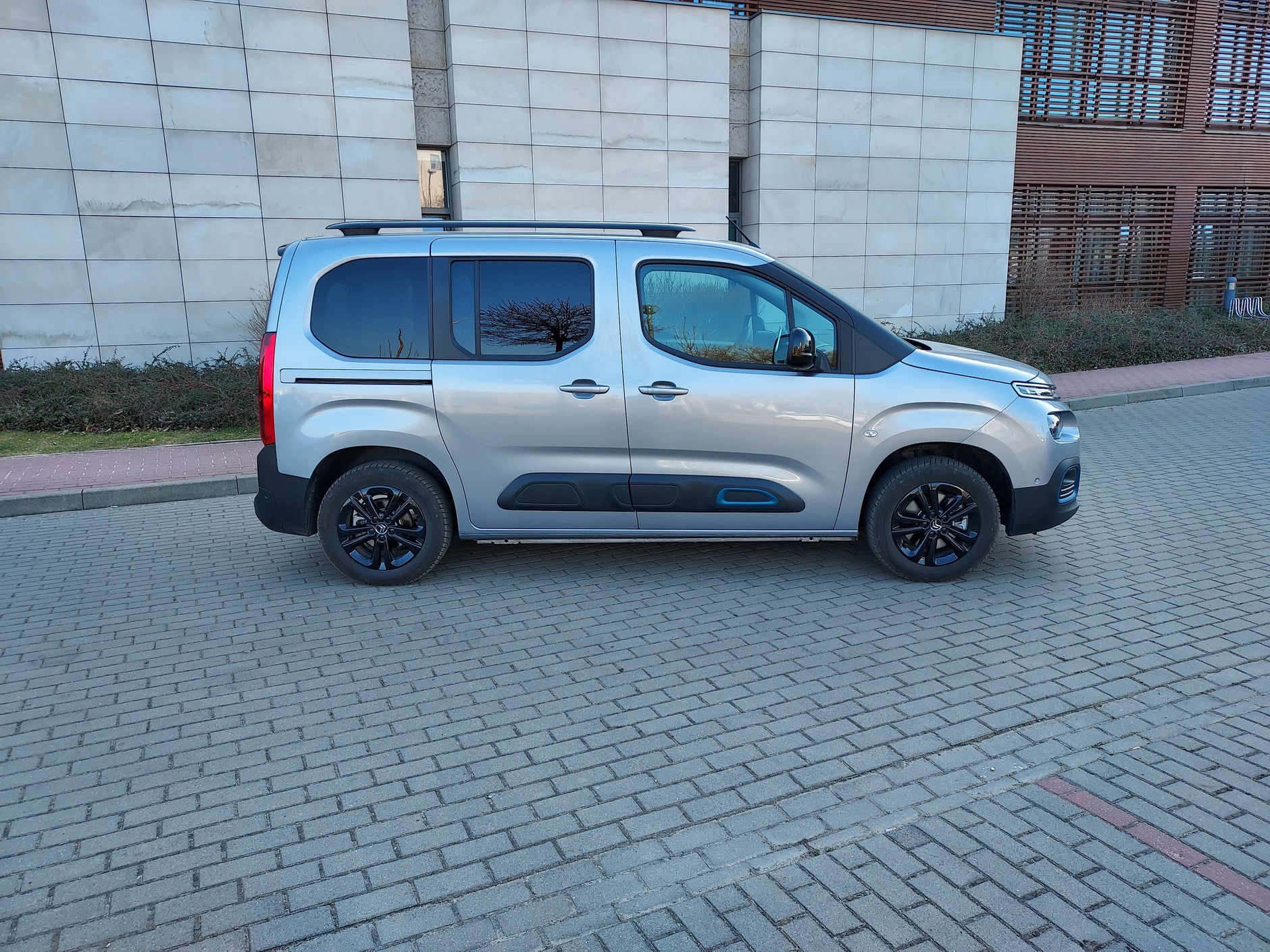 Citroën ë-Berlingo M Shine 100 kW akumulator 50kWh