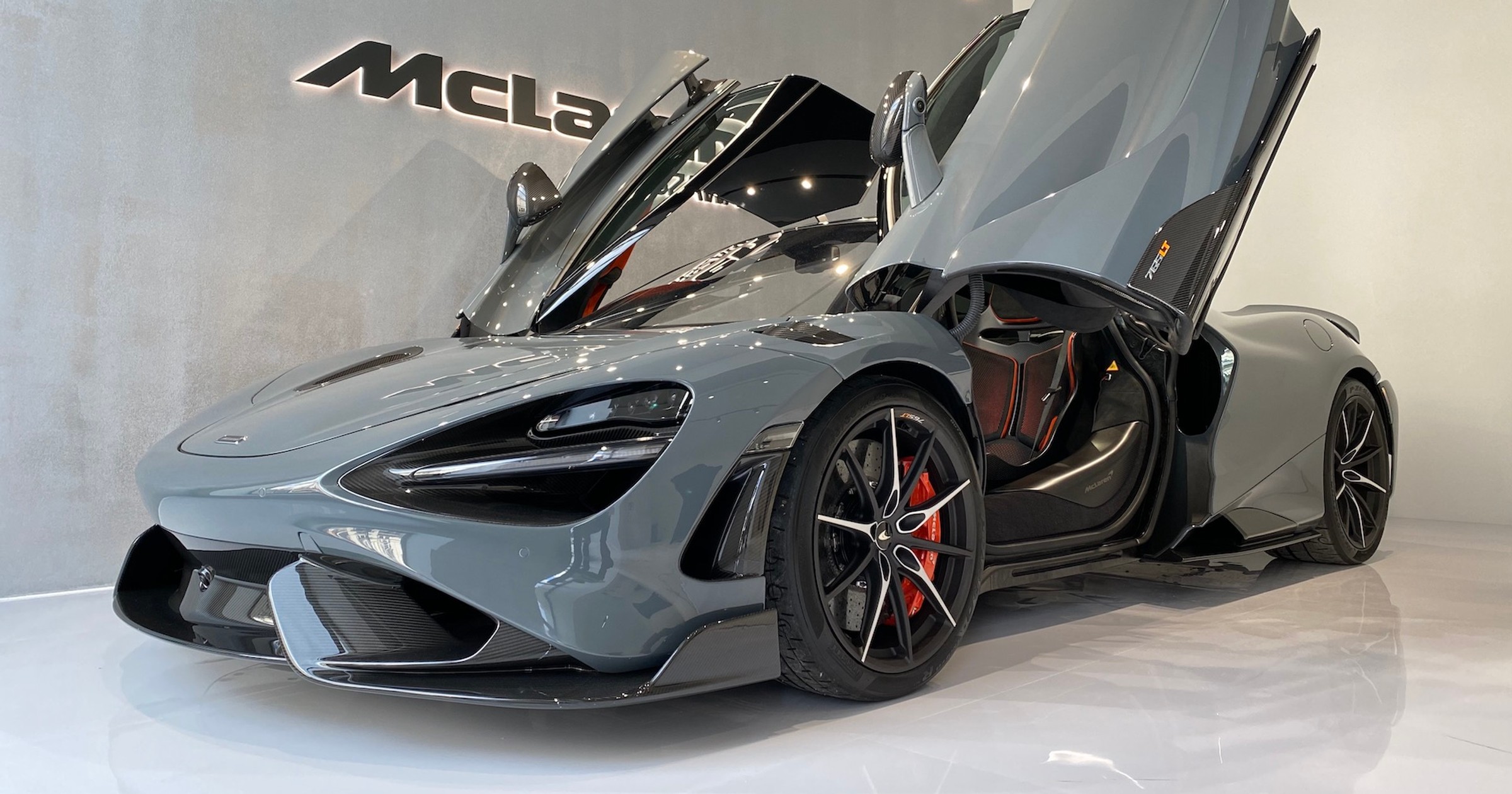 McLaren 765LT