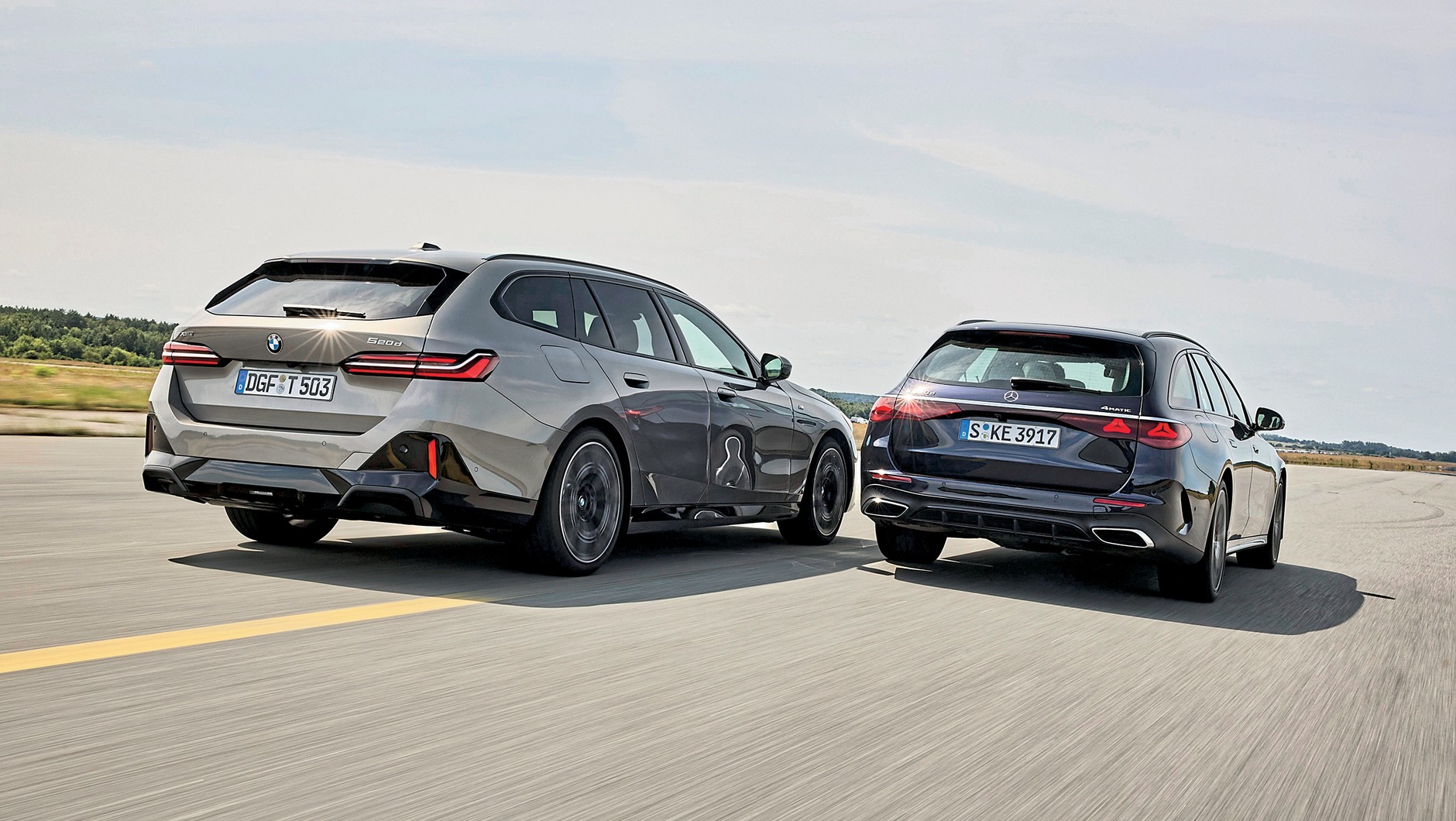 Mercedes jest droższy od BMW. Podobno to buduje prestiż