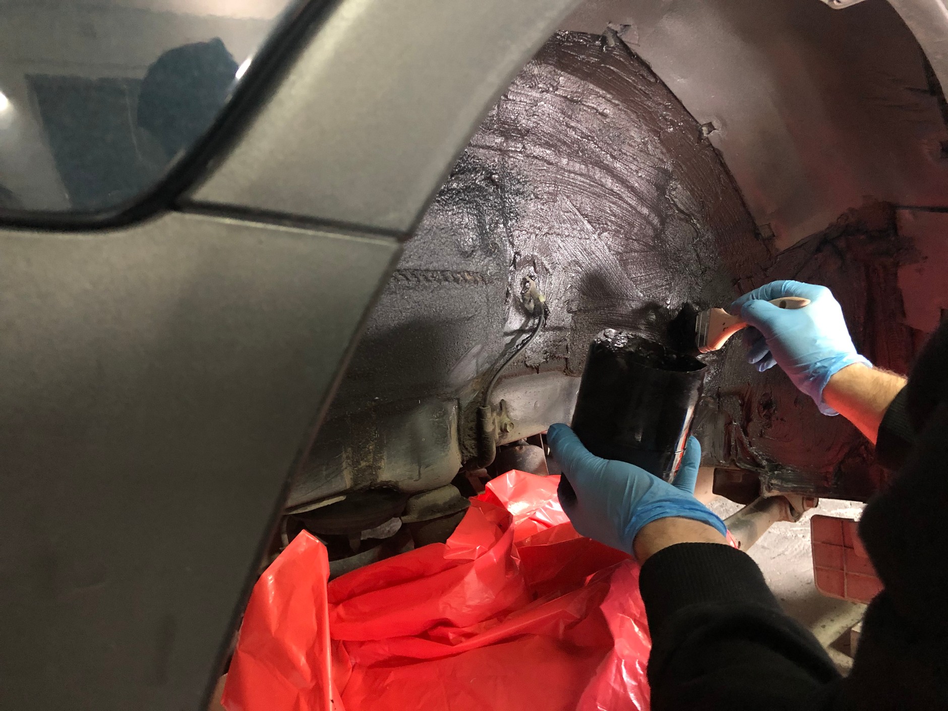 Wygłuszanie nadkoli – krok po kroku