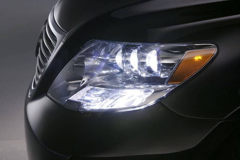 Lexus LS 600h: hybrydowe V8 z napędem na cztery koła