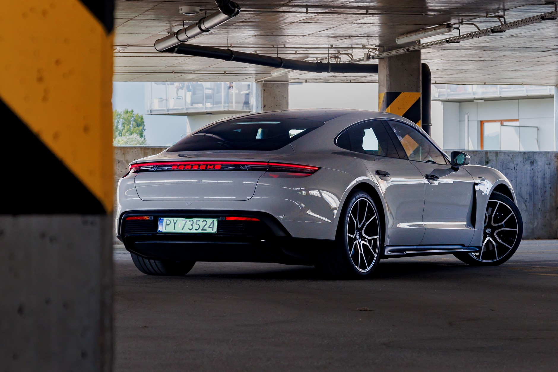 2024 Porsche Taycan 4S