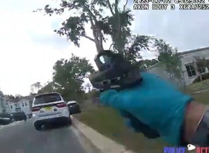 Policjanci otworzyli ogień do aresztanta w radiowozie. Jackson: kule latały mi nad głową [WIDEO]