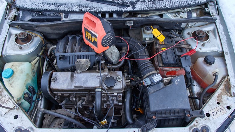 Awaryjne uruchamianie silnika