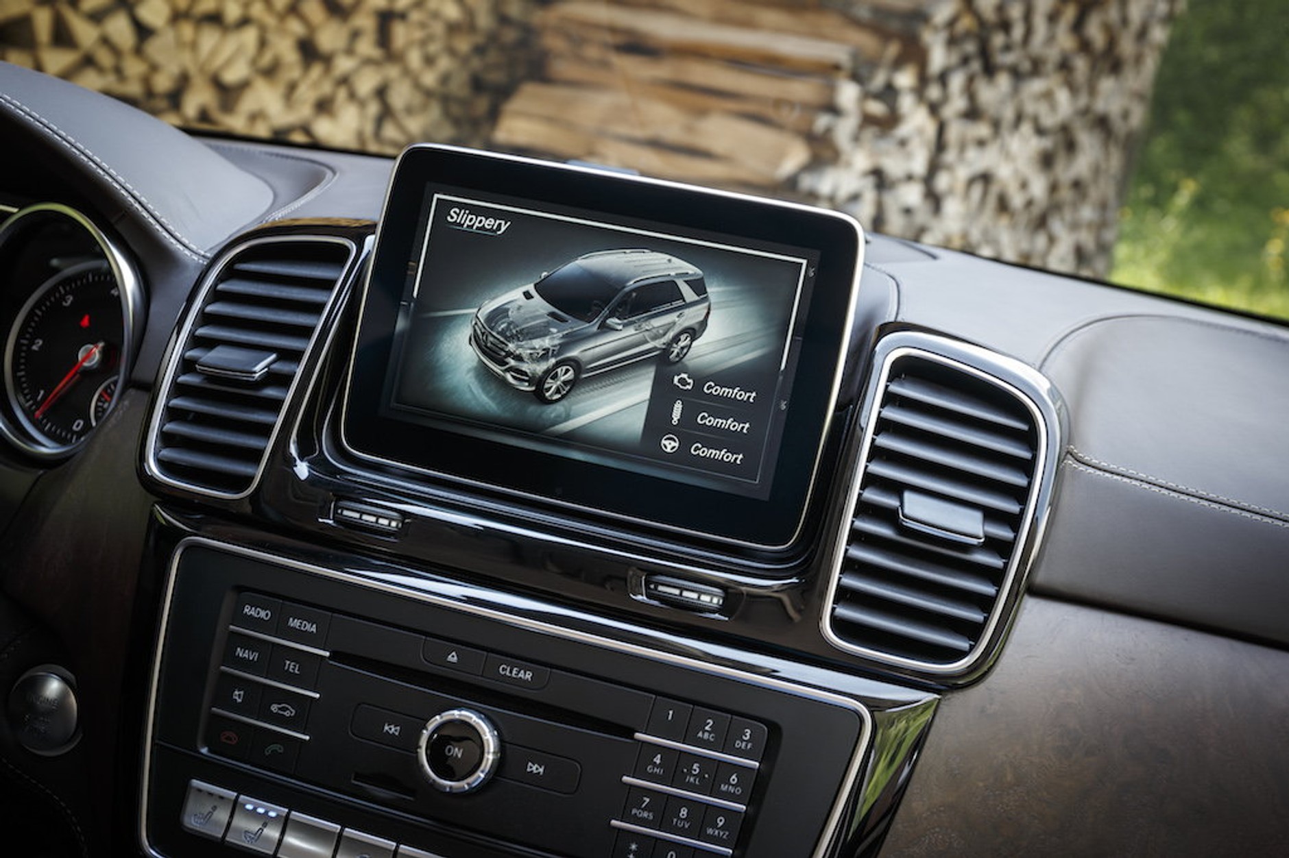 Mercedes GLE - papier ścierny plus aksamit