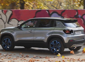 Nowy Jeep Avenger z "miękką hybrydą". A pomyśleć, że początkowo miał być tylko elektryczny
