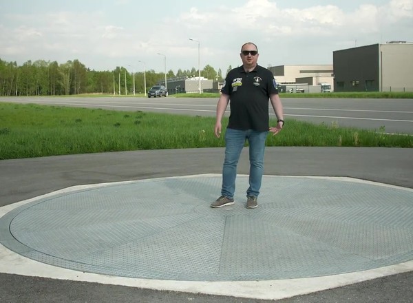 Tech Nerd - polskie technologie w autach, którymi jeździ cały świat!