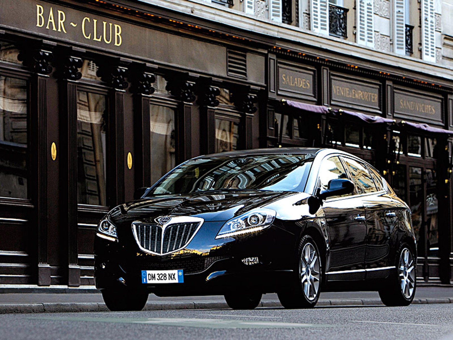 Lancia Delta: cztery nowe silniki i dwie skrzynie biegów