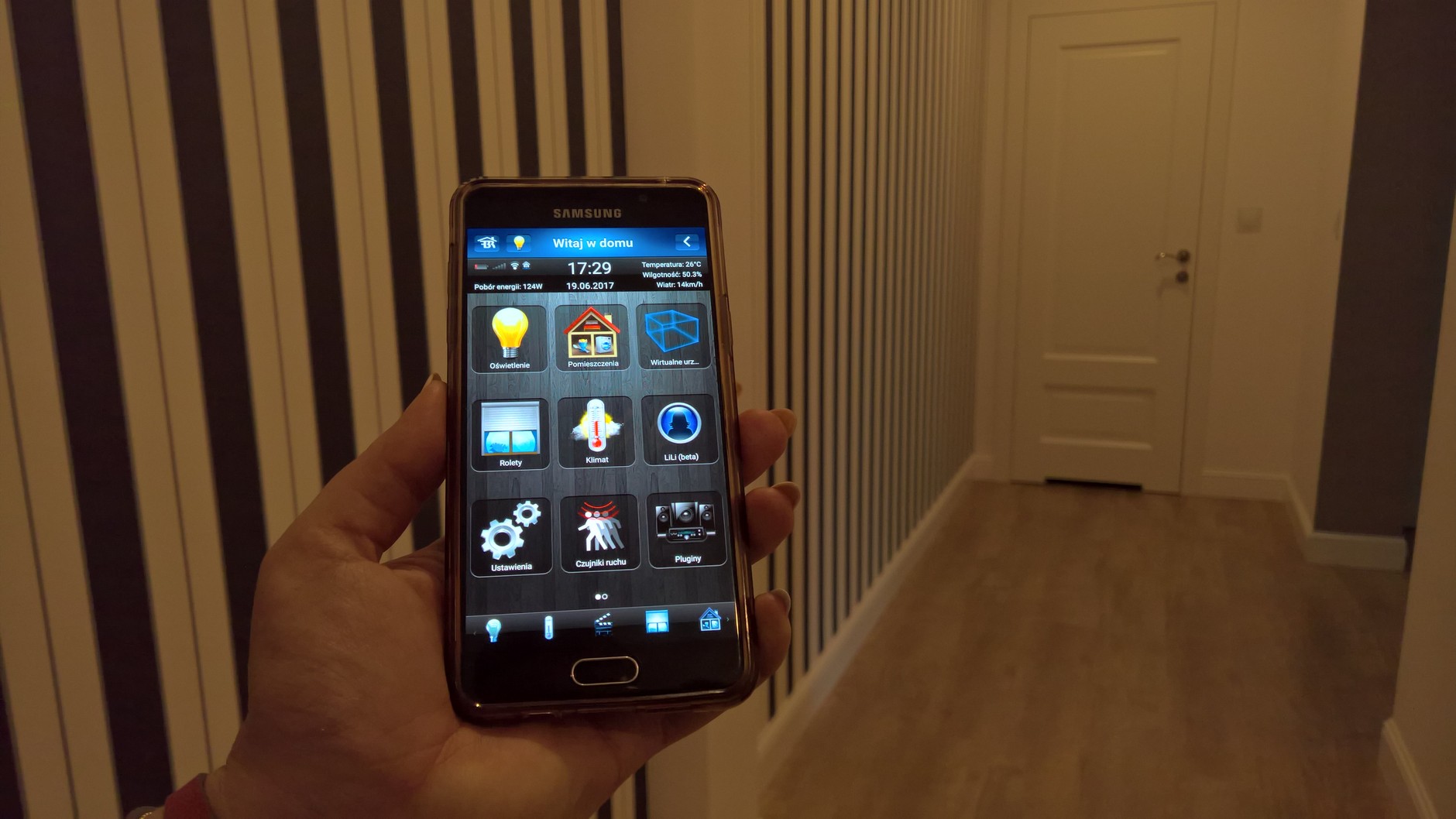 Sterowanie domem odbywa się poprzez aplikację
