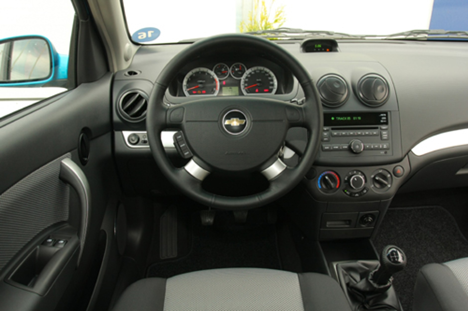 Chevrolet Aveo kontra Peugeot 207 i Toyota Yaris - Luksus poproszę. Tanio!