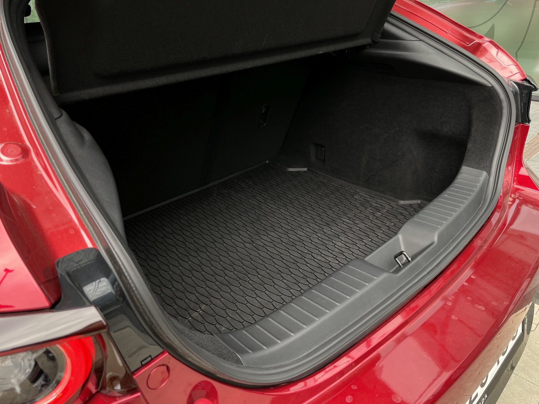 Mazda 3 2.5 e-Skyactiv G