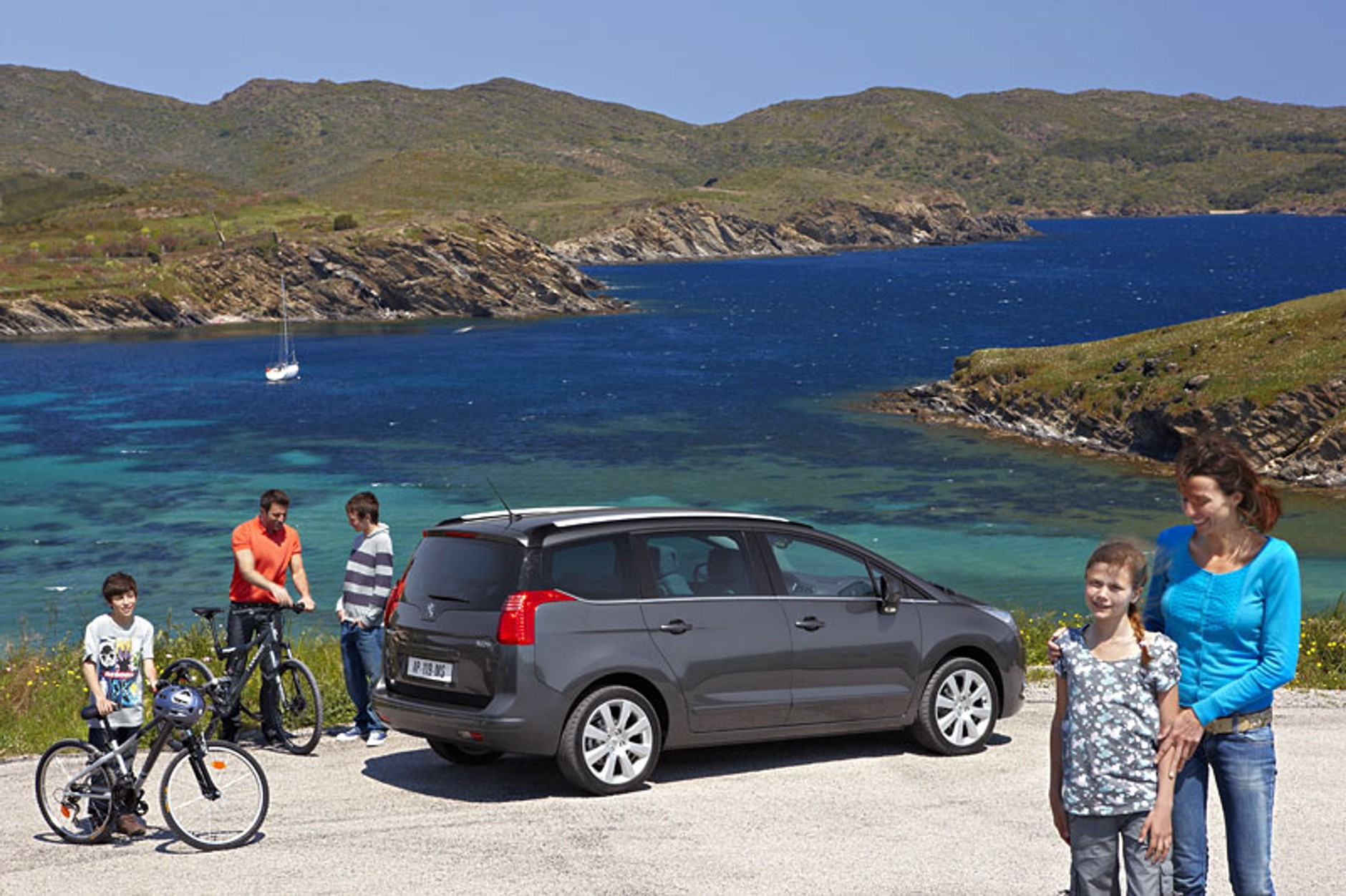 Peugeot: 5008 - duży, wygodny, nowoczesny, dla 5 lub 7 osób