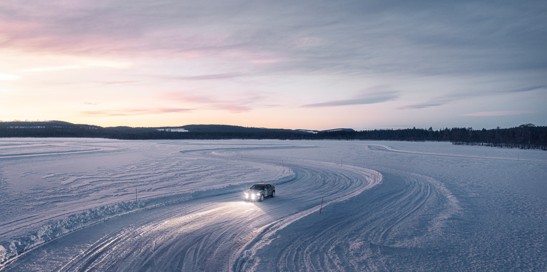Polestar 2 Arctic Circle
