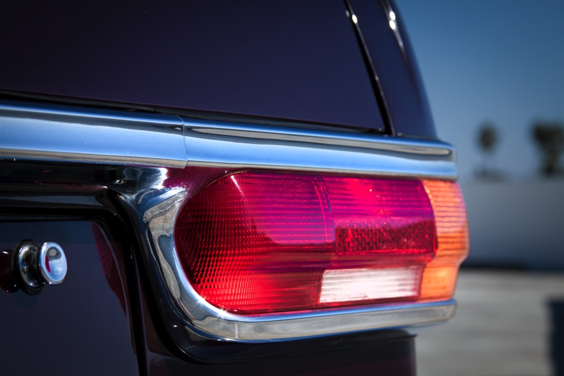 Bezcenny Mercedes Nicholsona