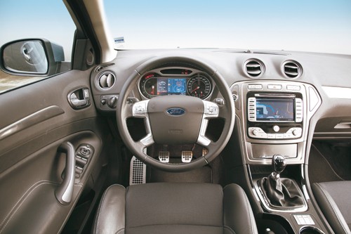 Citroen C5 kontra Audi A4 i Ford Mondeo - Citroen wraca do gry!