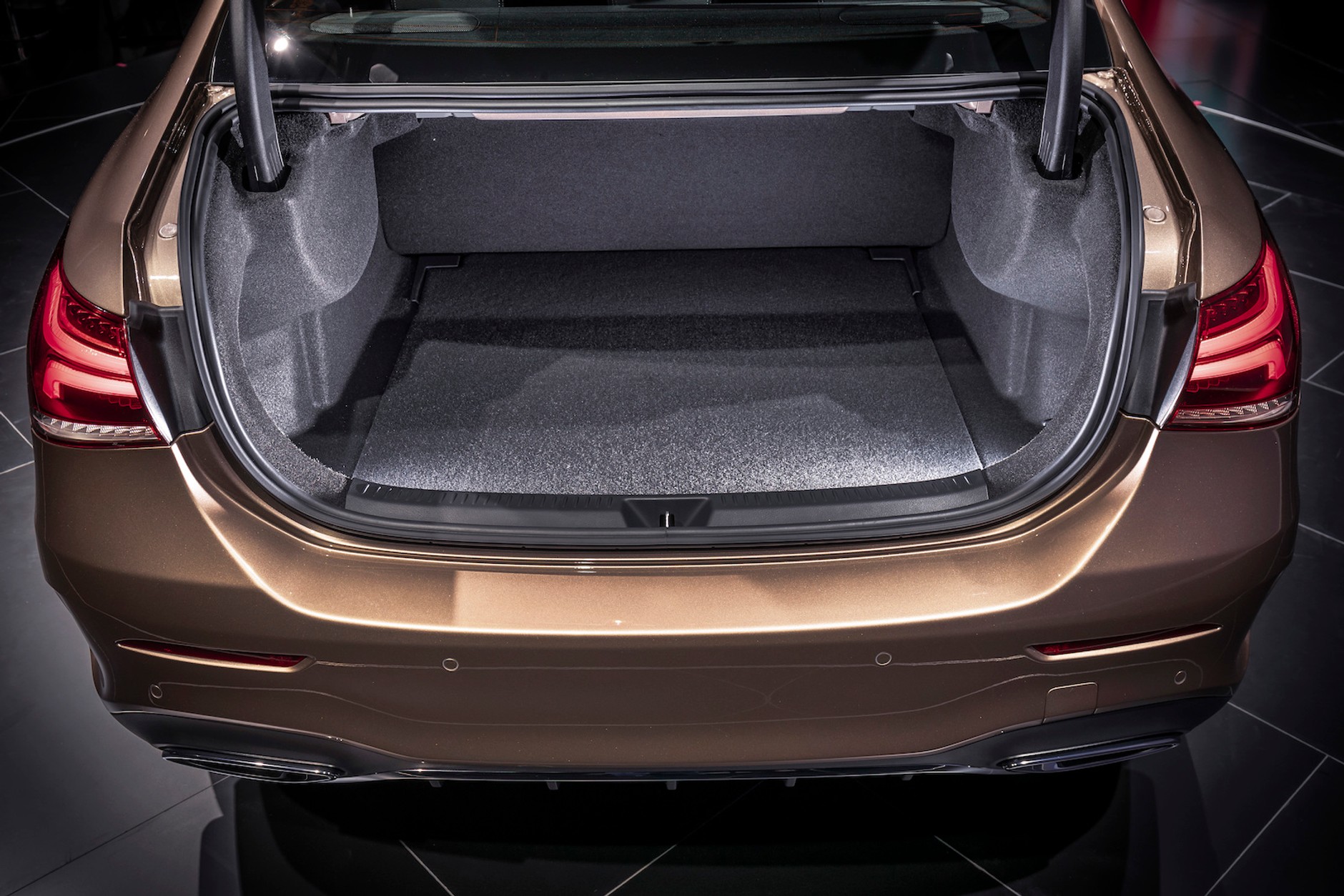 Mercedes Klasy A L Sedan