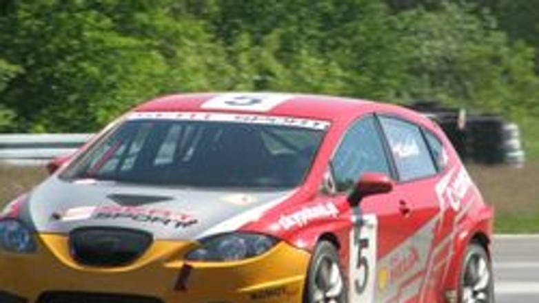 Wyścigi: długi dystans najłatwiejszy dla Lukasa i Marcinkiewicza