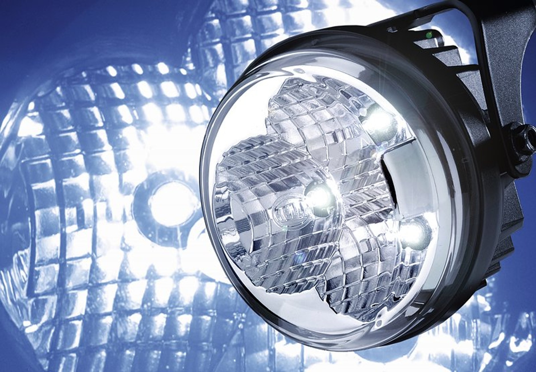 Światła dzienne firmy Hella z technologią LED