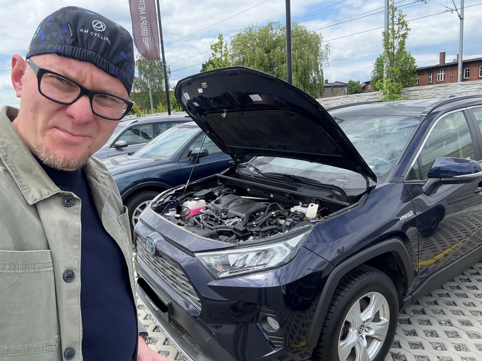 5-letnia Toyota RAV4 za 115 tys. zł okazała się technicznie całkiem niezła, ale wizualnie odpychająca