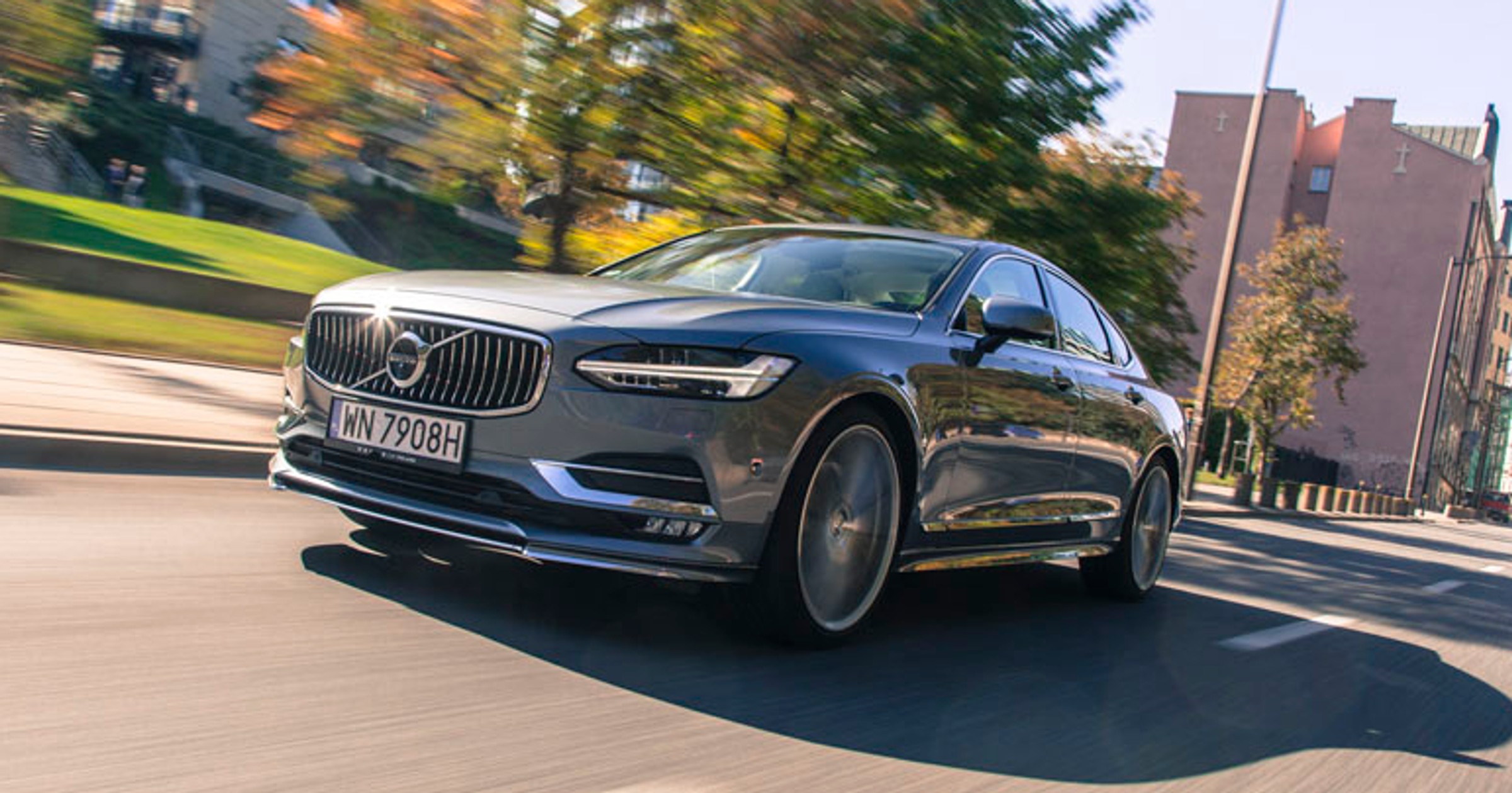 Volvo S90 D4 - inny wymiar luksusu