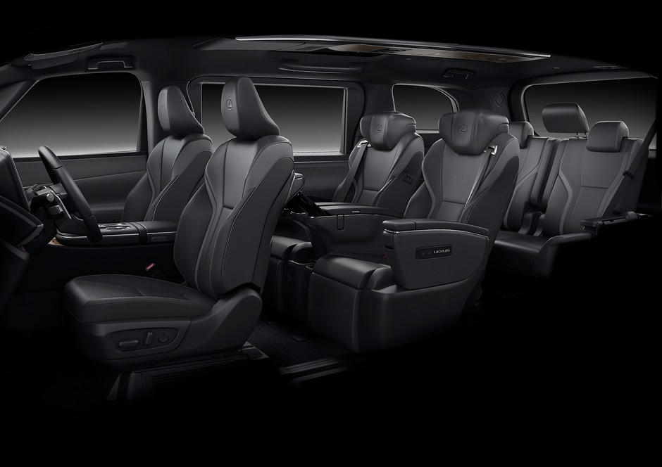 Lexus LM 350h. Ekskluzywny van z Azji debiutuje w Europie