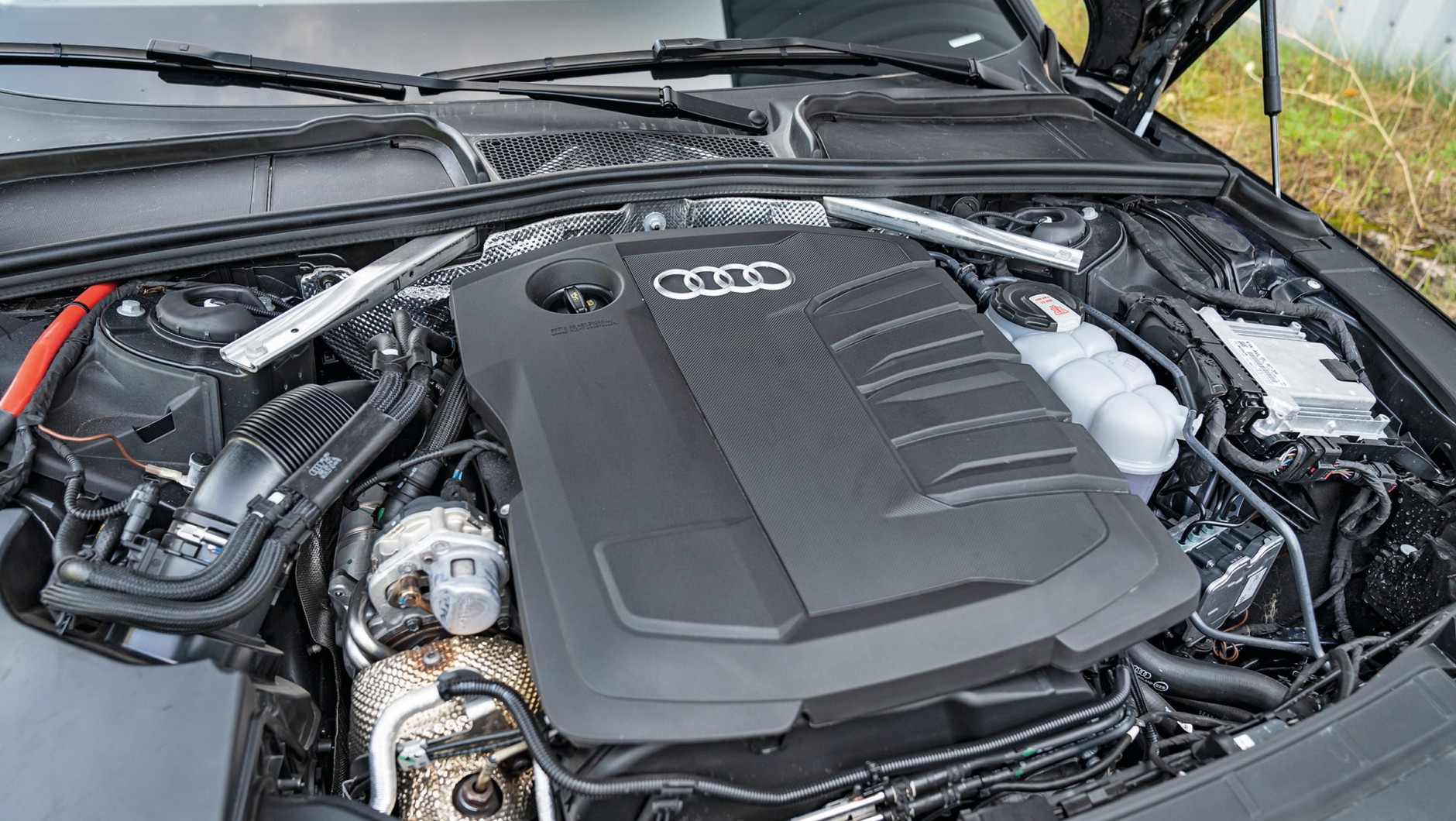 Audi A4 Allroad - gładko pracujący i najdynamiczniejszy: dwulitrowiec o mocy 204 koni mechanicznych. Zużycie paliwa w teście to 6,5 l/100 km.