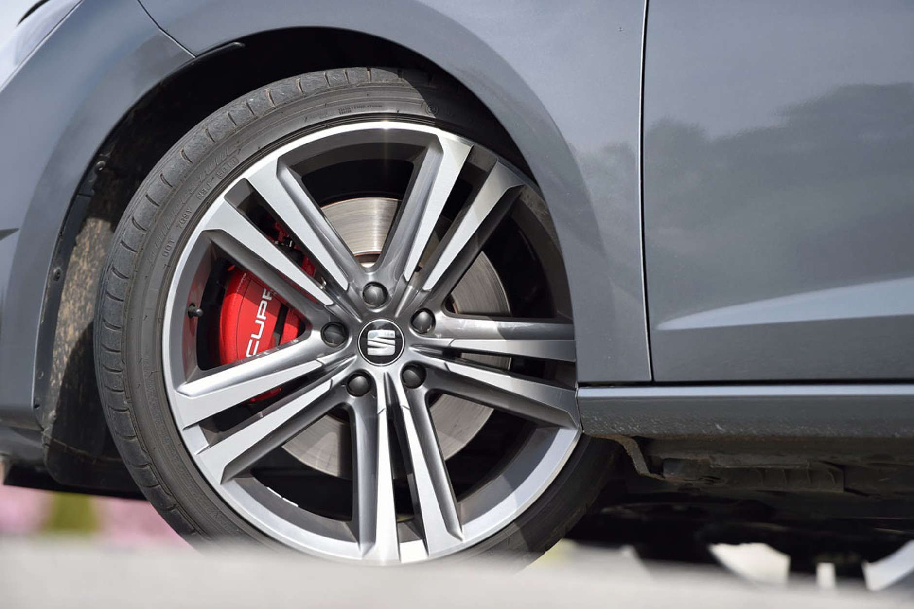 Seat Leon Cupra kontra VW Golf R i BMW M135i