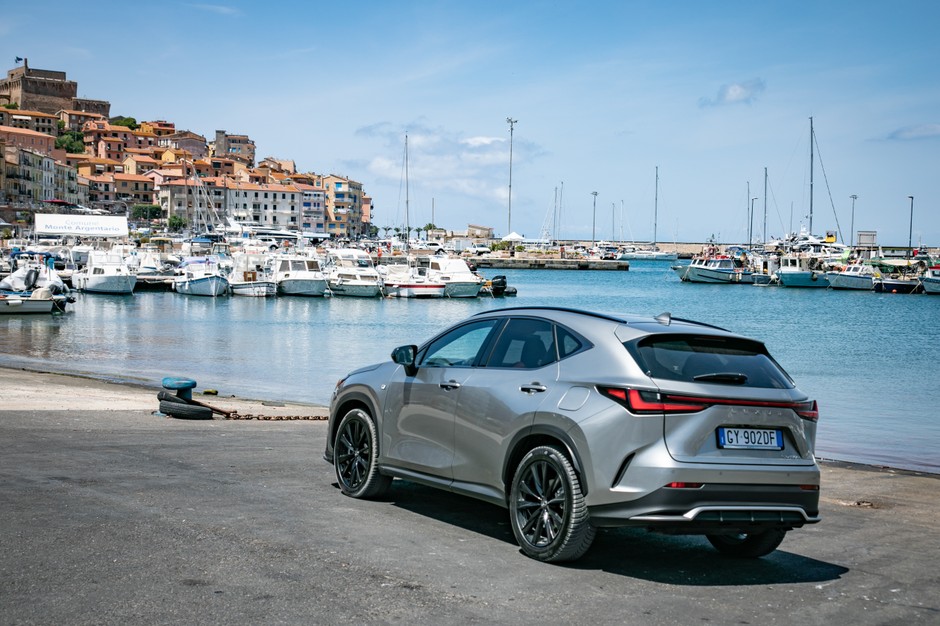 Lexus NX