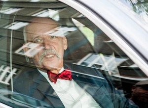 Janusz Korwin-Mikke bez prawa jazdy, wszczęto dochodzenie