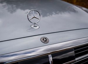 Nowy Mercedes Klasy S już do naprawy – ryzyko utraty kontroli nad autem