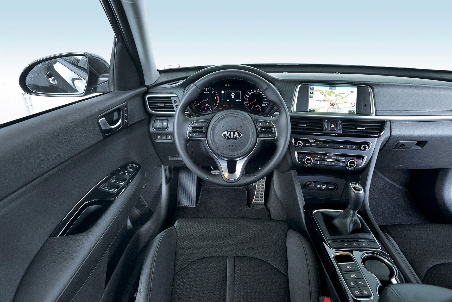 Limuzyny pod lupą - nowa Kia Optima kontra Ford Mondeo, Mazda 6, Opel Insignia i Peugeot 508