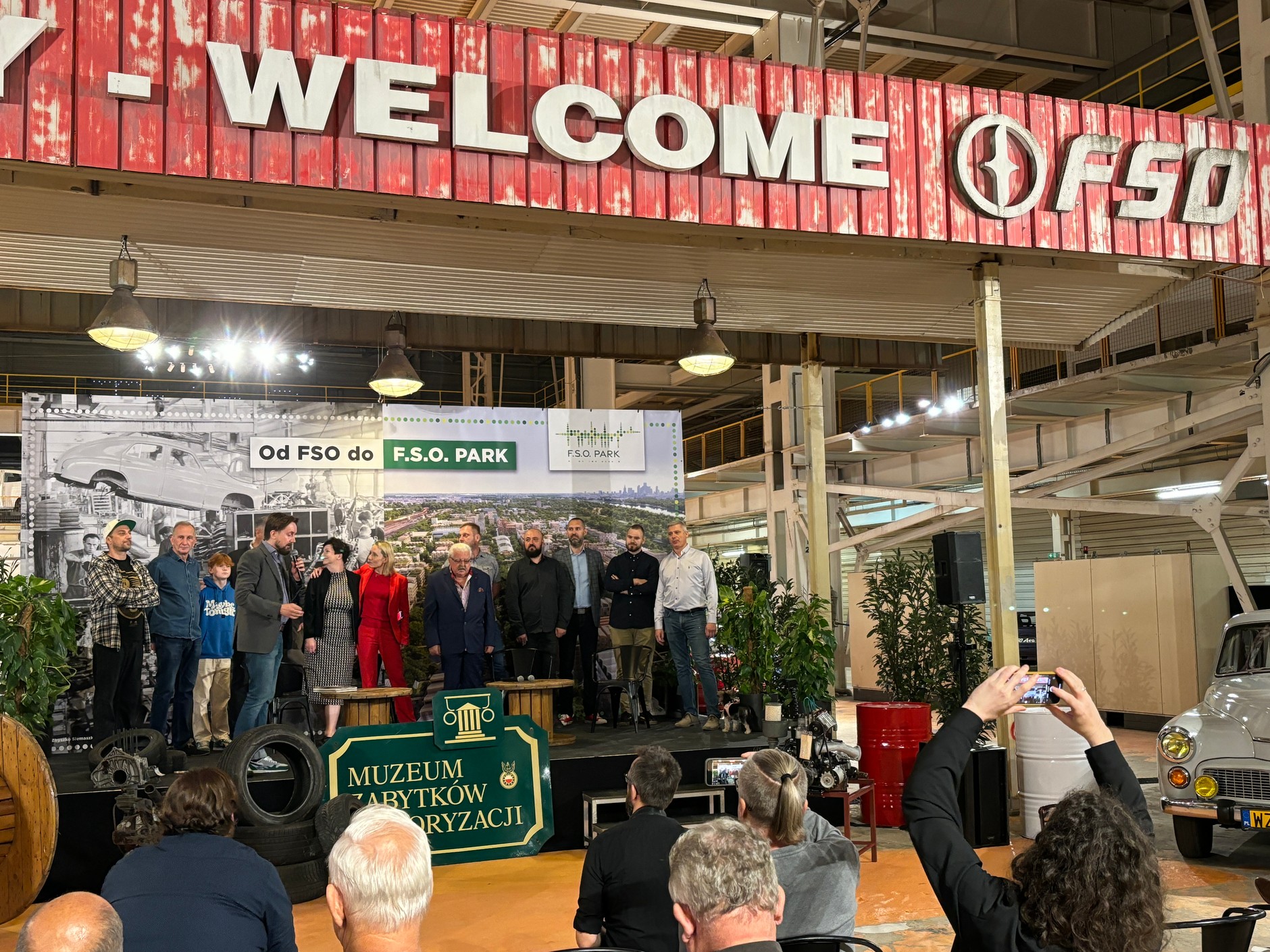 Wystawa w dawnej fabryce FSO