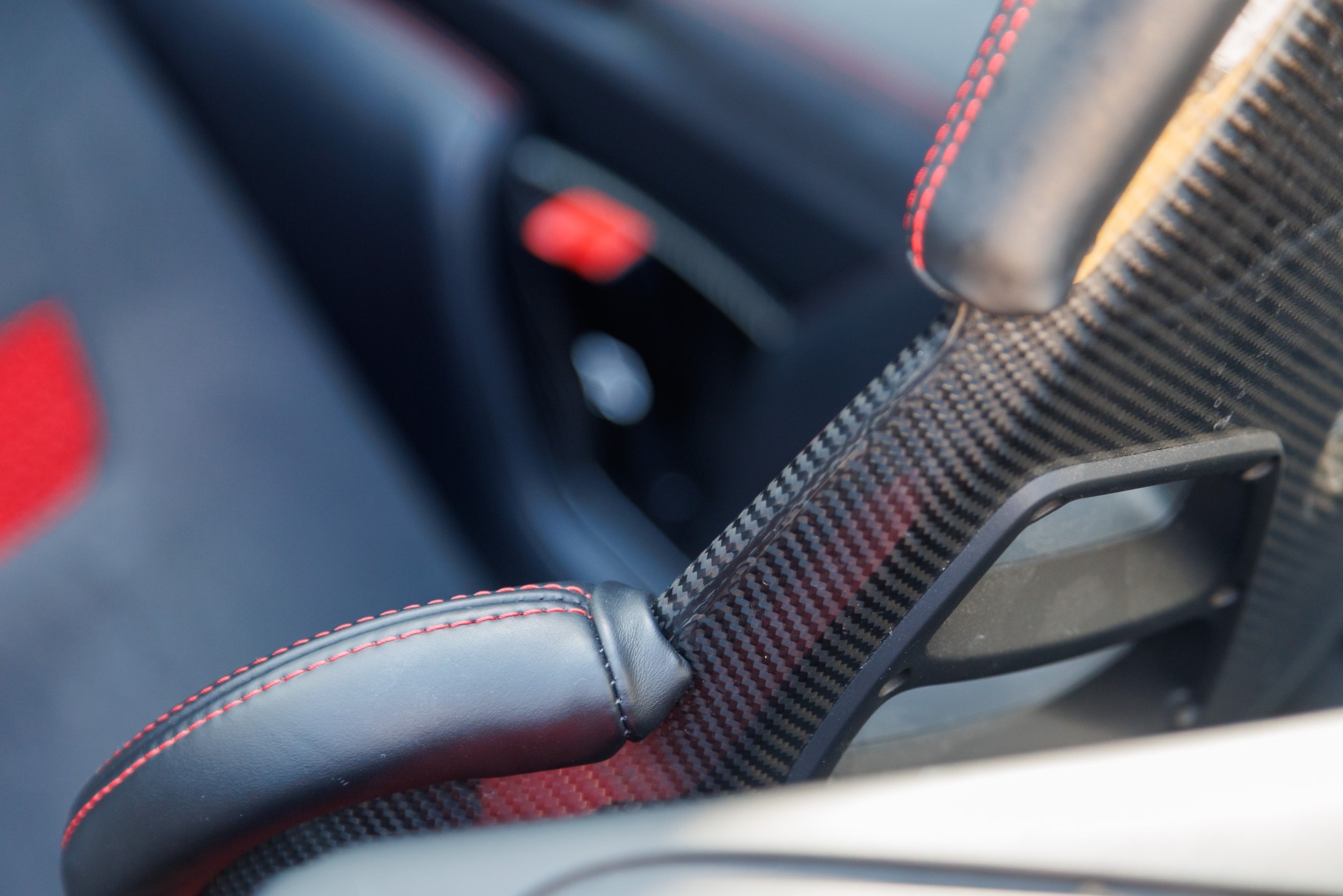 2025 porsche 718 Spyder RS