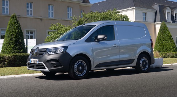 Znamy ceny nowego Kangoo i elektrycznego Kangoo Van E-Tech
