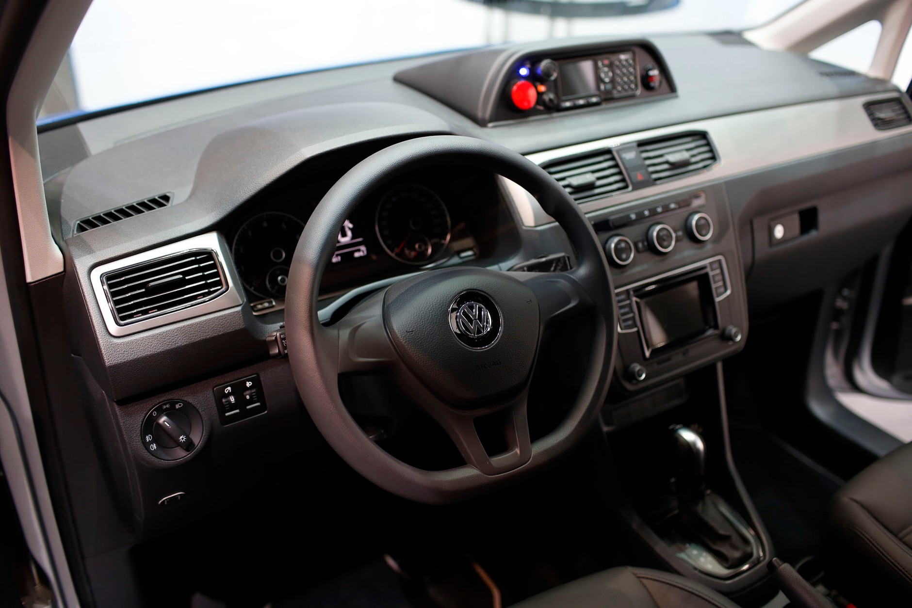 Nowe radiowozy polskiej Policji