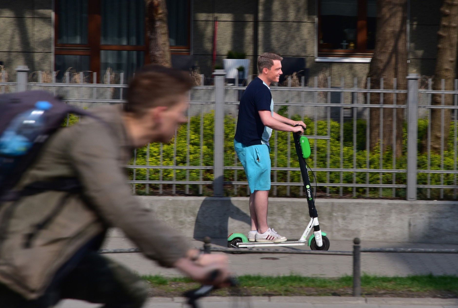 osoba na hulajnodze to pieszy i... nie pieszy