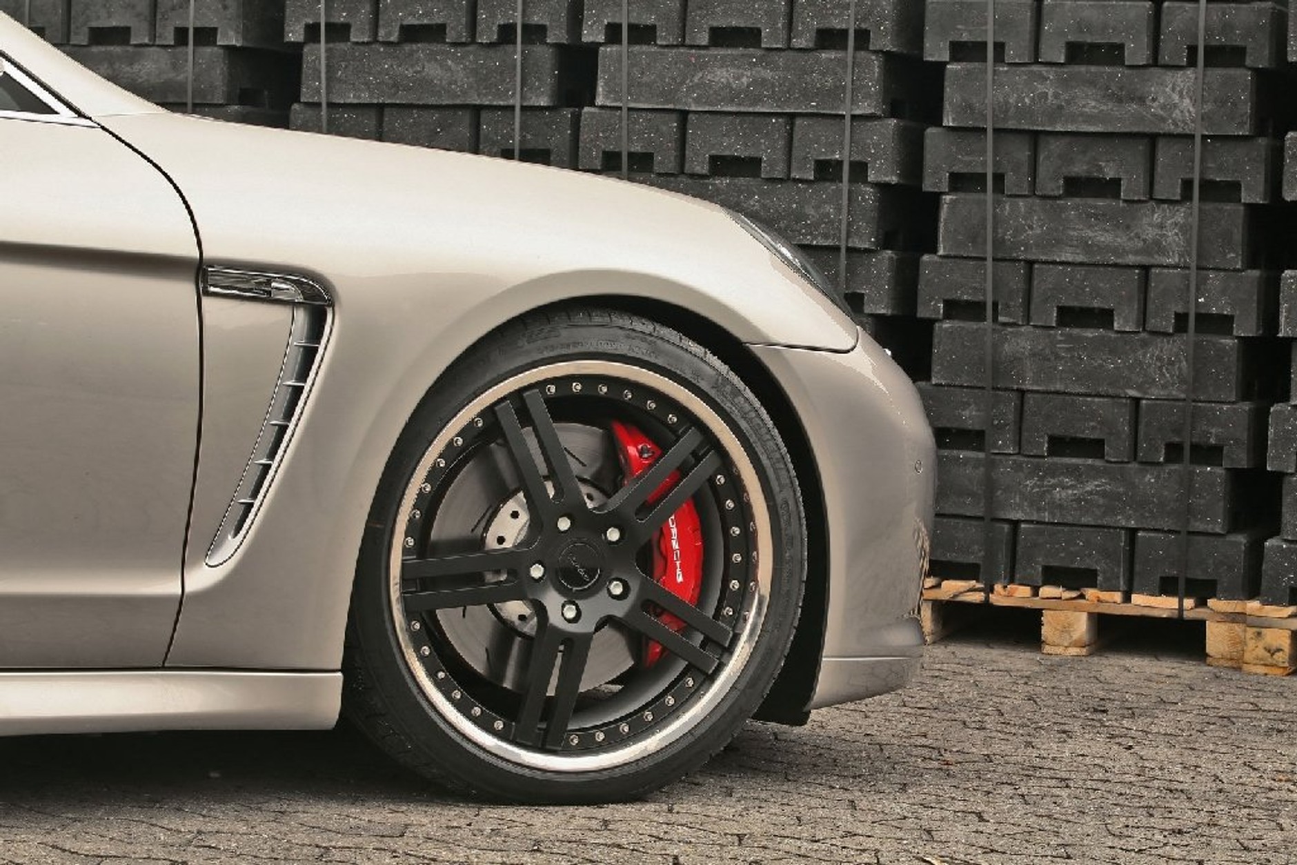 Porsche Panamera - Dodatkowe 50 KM dzięki modyfikacji komputera