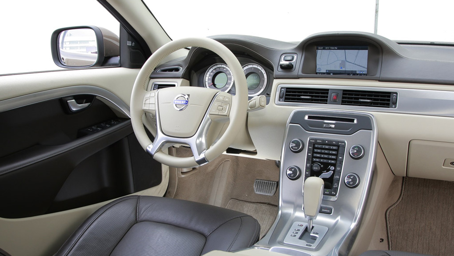 Volvo XC70: bliski krewny SUV-a