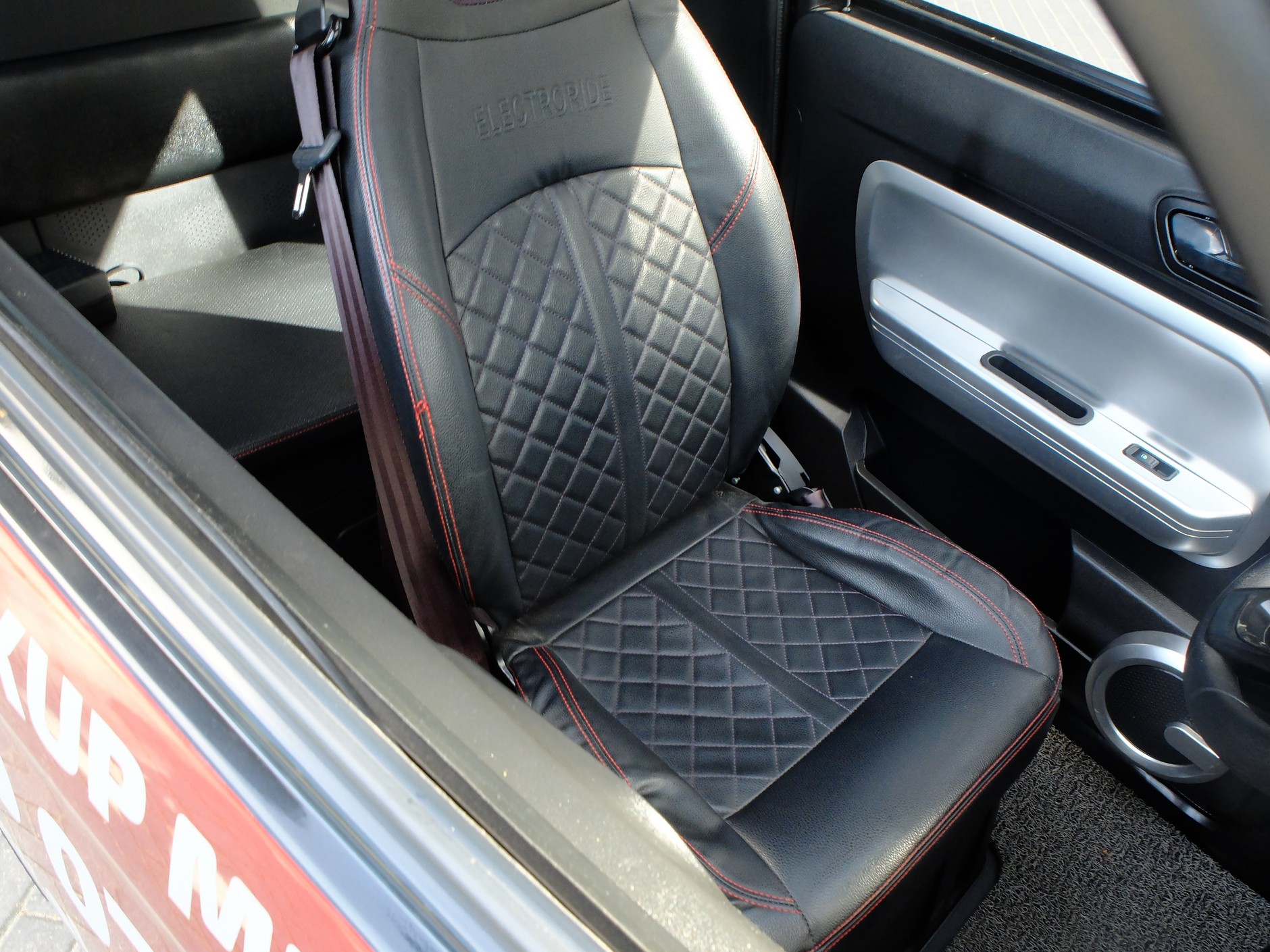 Electroride Futuri 4