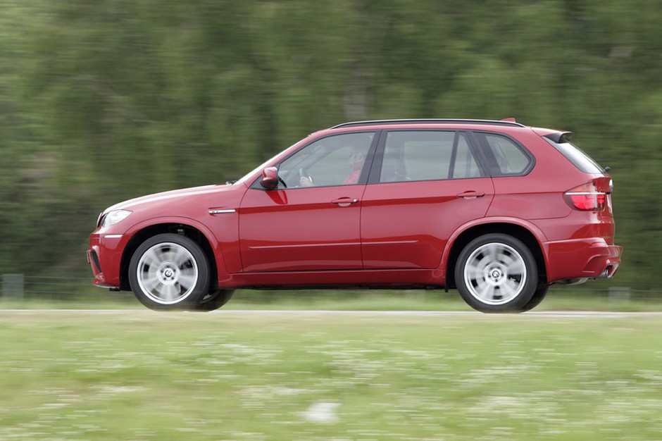 Superterenówki z turbodopalaczem: BMW X5 M kontra Porsche Cayenne Turbo