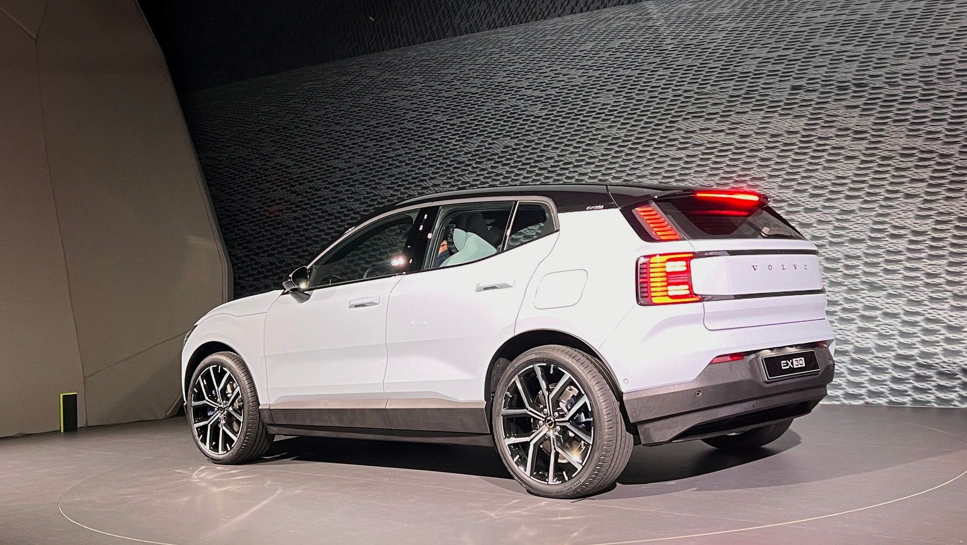 Volvo EX30