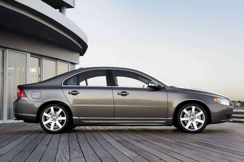 Volvo S80: napęd 4x4 dla 3.2 l