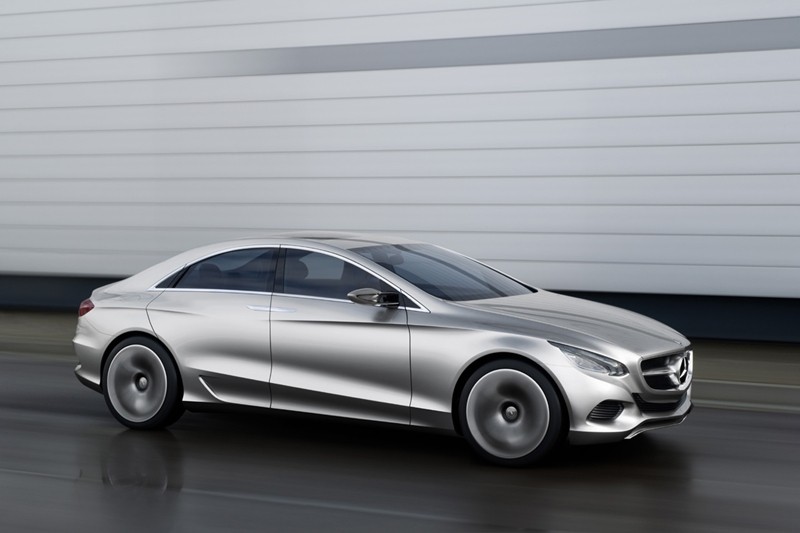 Mercedes F800 Style zapowiada to i tamto