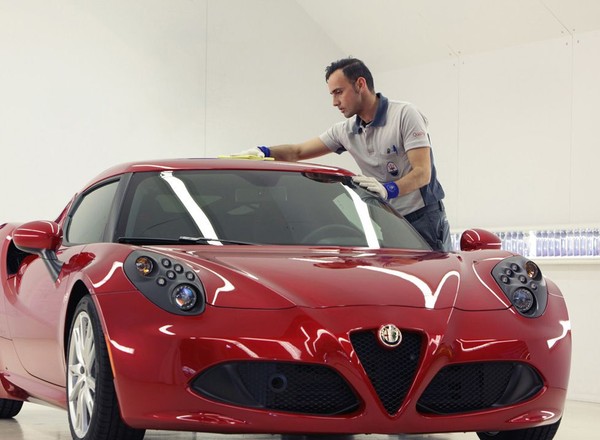 Jak powstaje Alfa Romeo 4C?