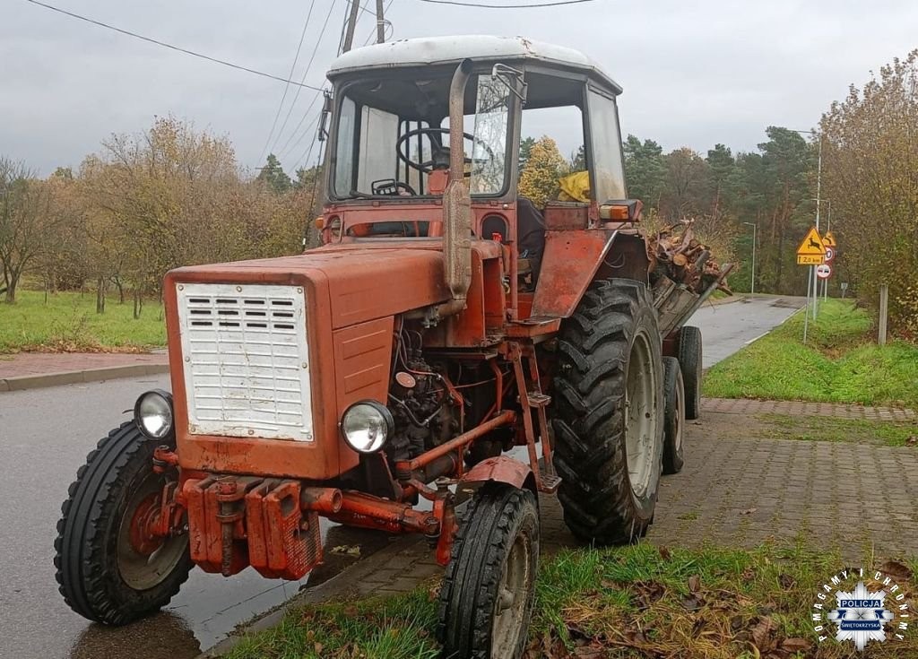 Kierowca ciągnika rolniczego zdrowo przesadził — teraz będzie tłumaczył się w sądzie
